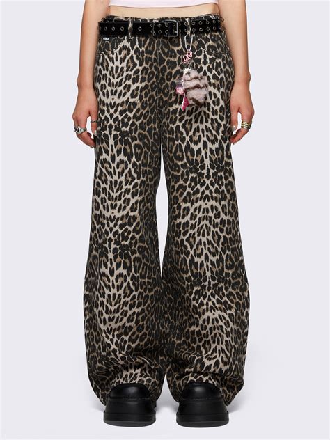 minga leopard print baggy jeans.